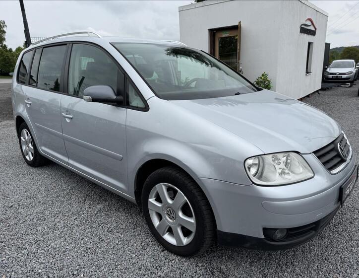 Volkswagen Touran 9