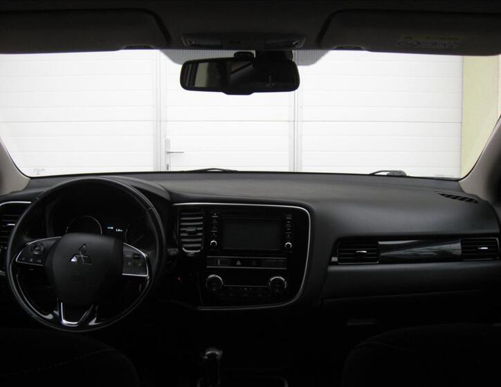 Mitsubishi Outlander 29