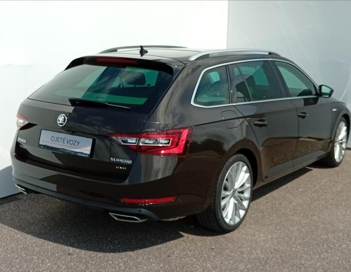 Škoda Superb 2