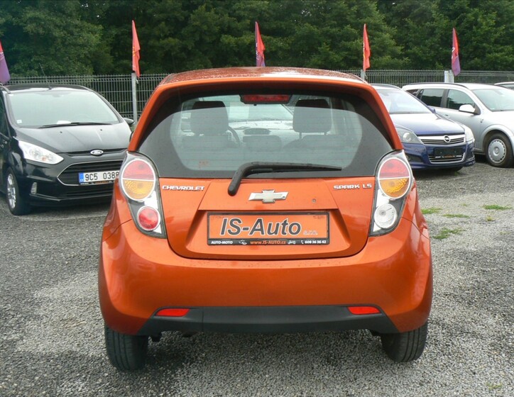 Chevrolet Spark 4