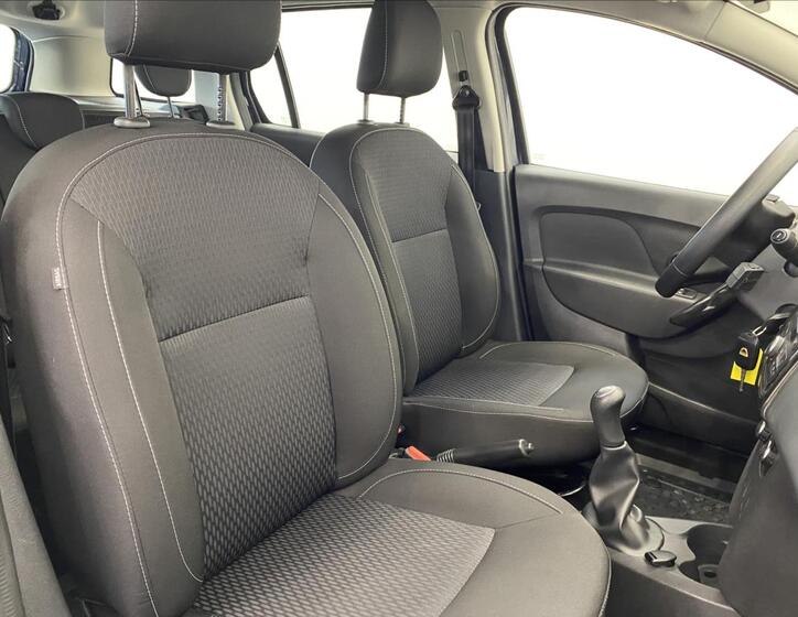 Dacia Logan 7