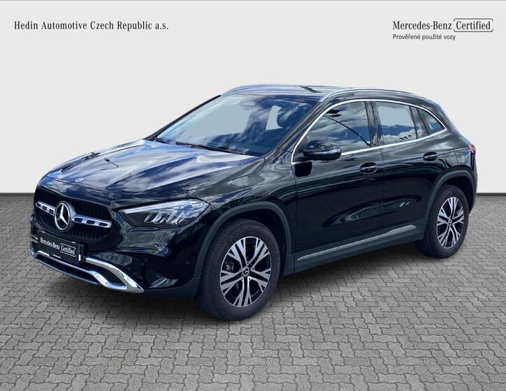 Mercedes-Benz GLA 1