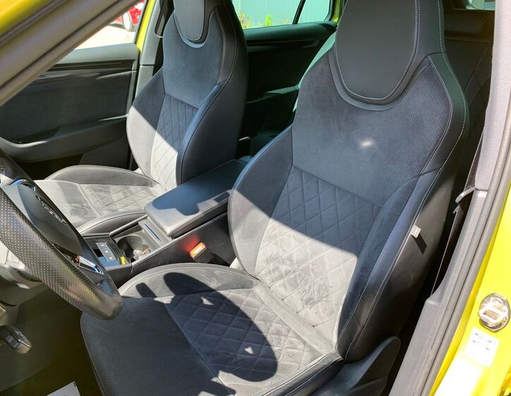 Škoda Superb 18