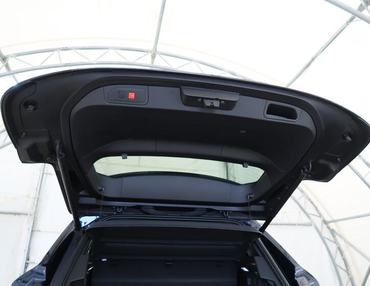 DS Automobiles DS7 Crossback 13
