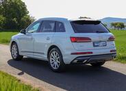 Audi Q7 5