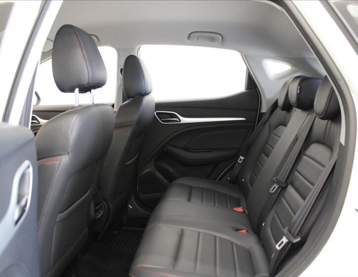 MG ZS 7