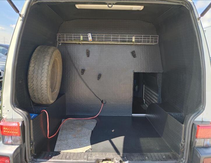 Volkswagen Transporter 17