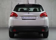 Peugeot 2008 6