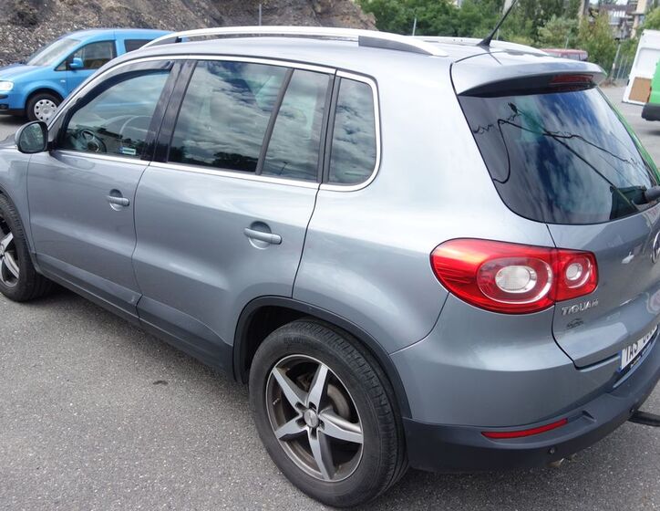 Volkswagen Tiguan 8