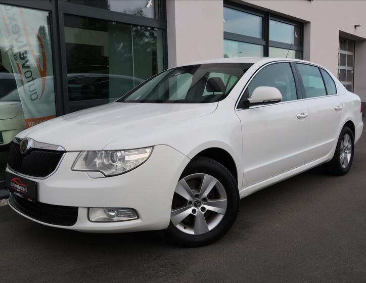 Škoda Superb 1