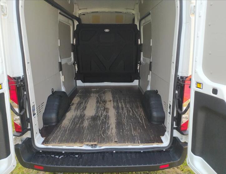 Ford Transit 16