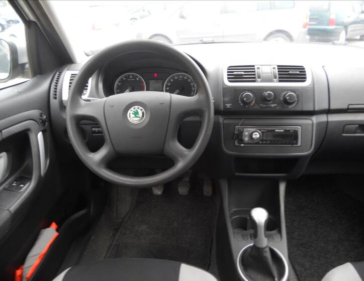Škoda Roomster 13