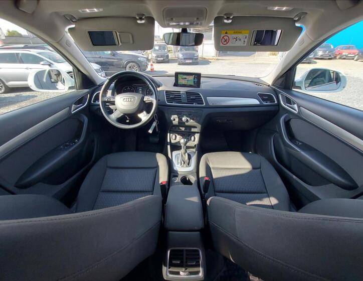 Audi Q3 20