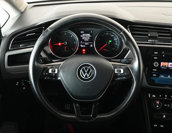 Volkswagen Touran 17
