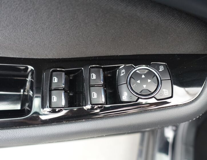 Ford S-MAX 23