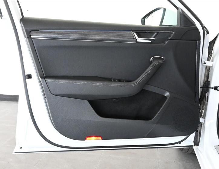 Škoda Superb 27