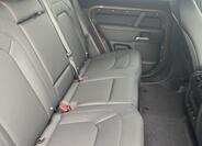 Land Rover Defender 23