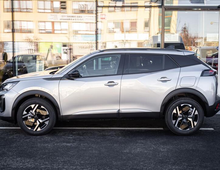 Peugeot 2008 7