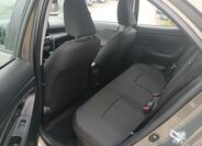 Toyota Yaris Cross 12