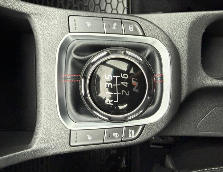 Hyundai i30 20