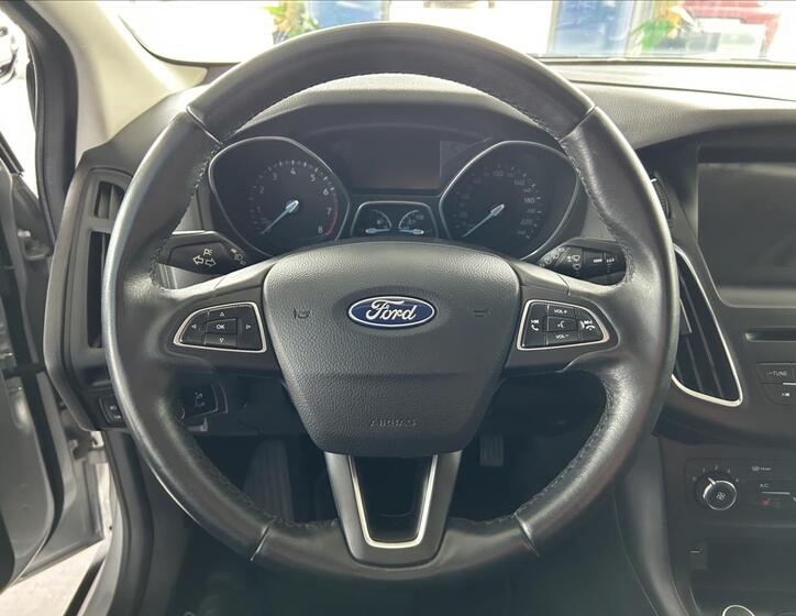 Ford Focus 11