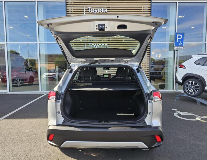 Toyota Corolla Cross 12