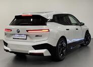 BMW iX 2