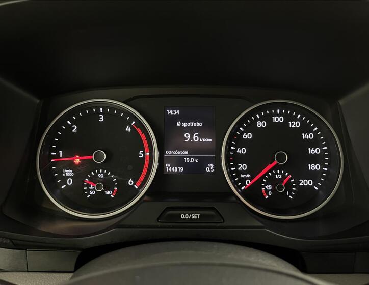 Volkswagen Crafter 9