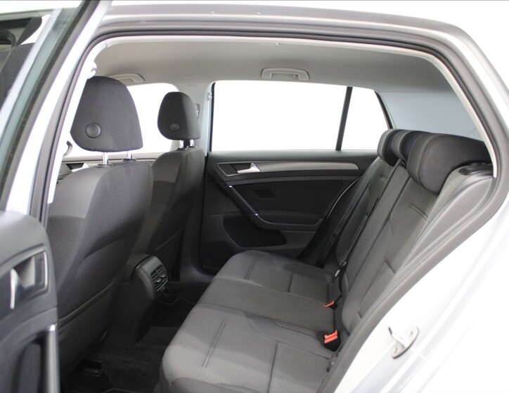Volkswagen e-Golf 7