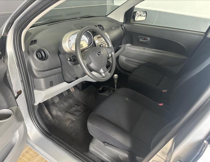 Subaru Justy 9