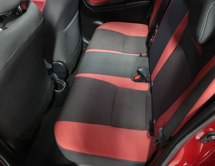 Toyota Yaris 10