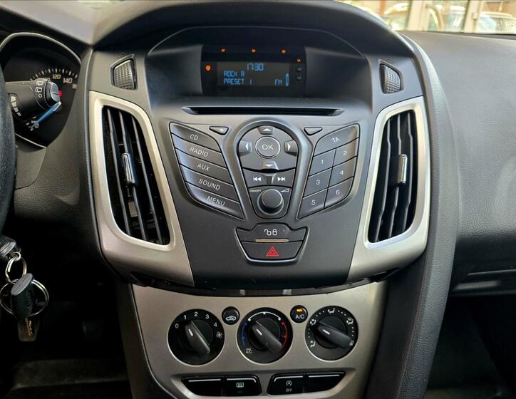 Ford Focus 16