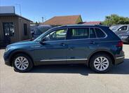 Volkswagen Tiguan 8