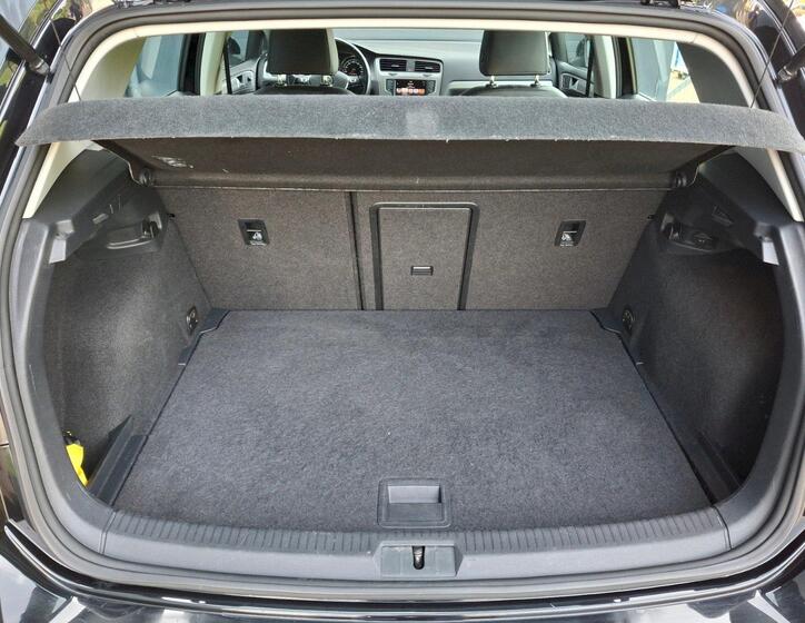 Volkswagen Golf 8