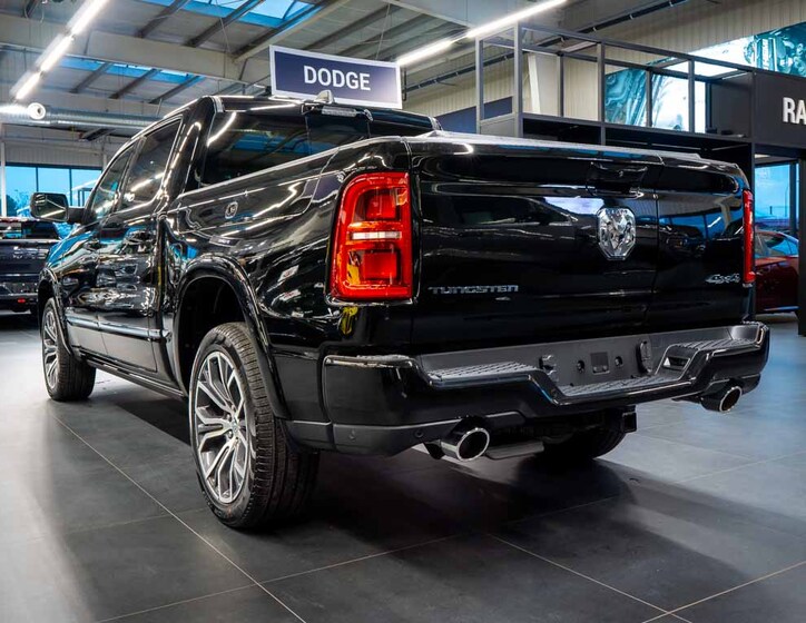 Dodge RAM 3