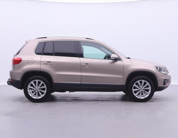 Volkswagen Tiguan 8