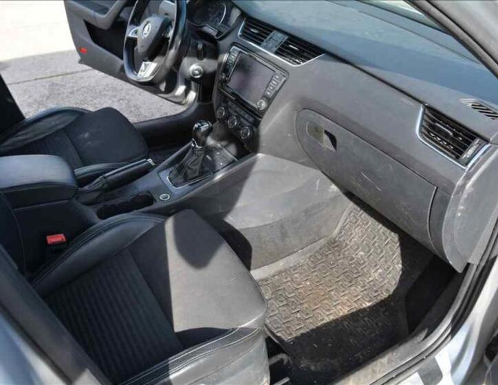 Škoda Octavia 21