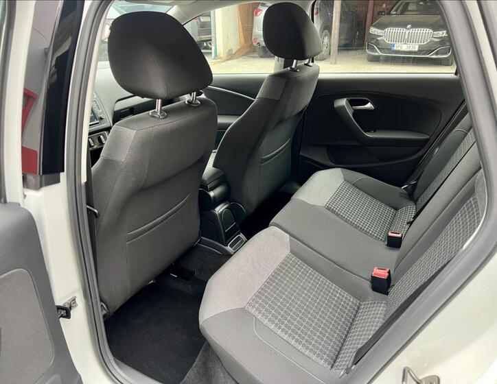 Volkswagen Polo 13