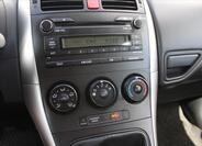 Toyota Auris 16