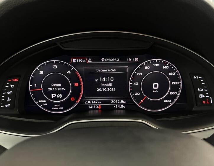 Audi Q7 13