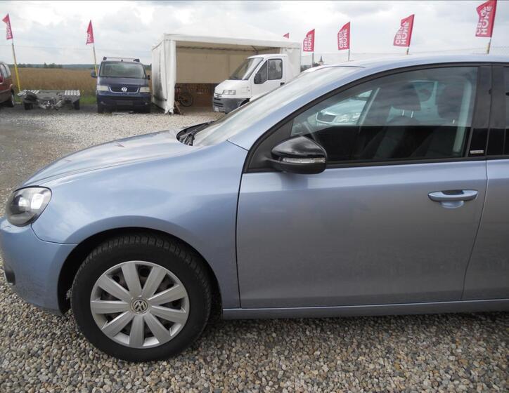 Volkswagen Golf 10