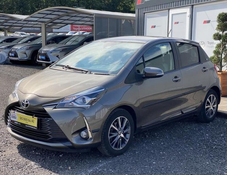 Toyota Yaris 4