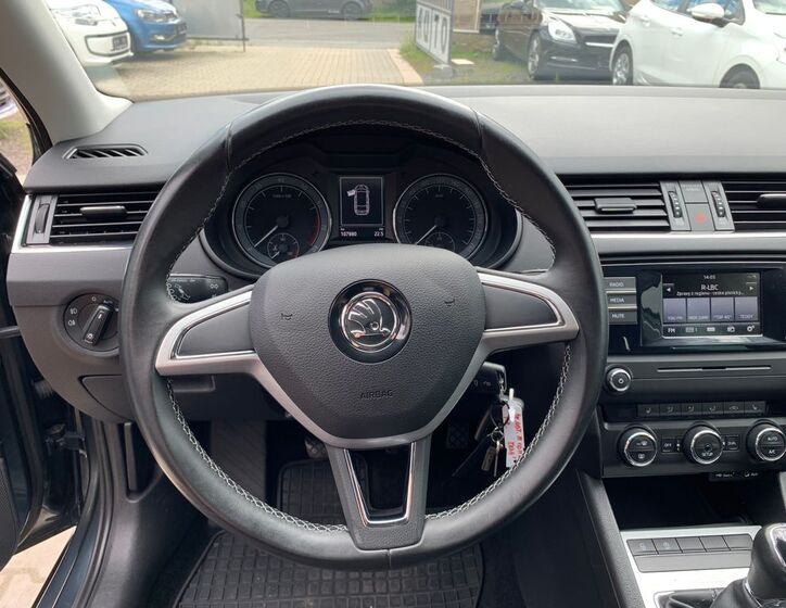 Škoda Octavia 12