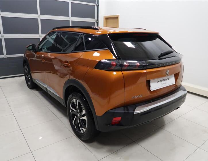 Peugeot 2008 6