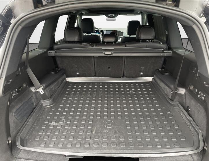 Mercedes-Benz GLS 9