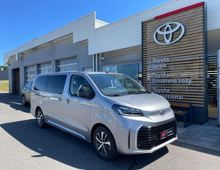 Toyota ProAce Verso 1