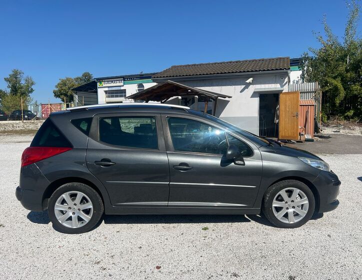 Peugeot 207 4