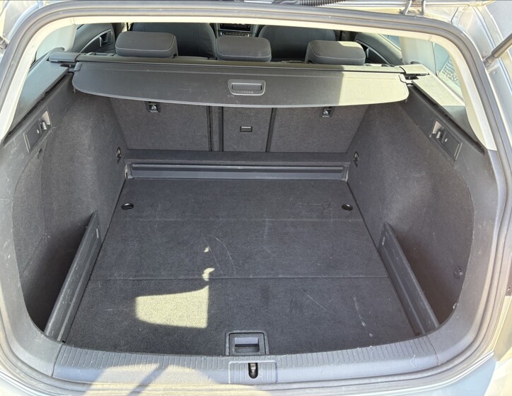 Volkswagen Golf 28