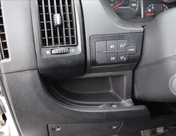 Peugeot Boxer 21