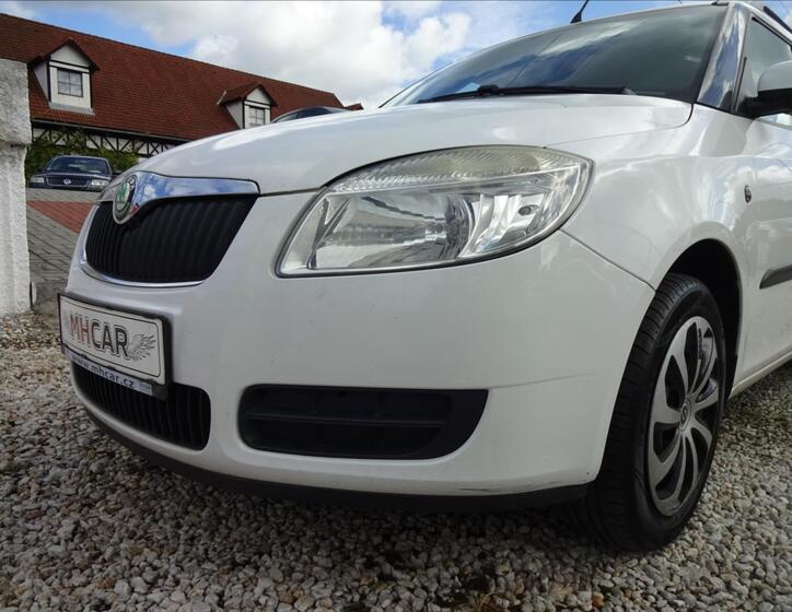 Škoda Roomster 12